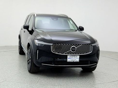 New 2026 Volvo XC90 B6 Plus w/ Protection Package Premier image 2
