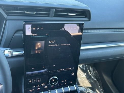 New 2025 GMC Terrain Elevation image 23