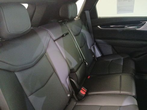 Certified 2025 Cadillac XT5 Premium Luxury w/ Technology Package AWD/4WD image 14