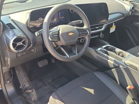 New 2026 Chevrolet Equinox EV LT w/ LPO, Blackout Package image 20