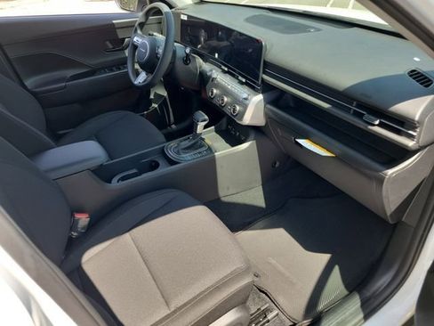 New 2026 Hyundai Kona SE FWD image 21