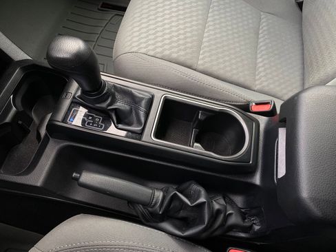 Used 2021 Toyota Tacoma SR w/ SR Convenience Package image 20