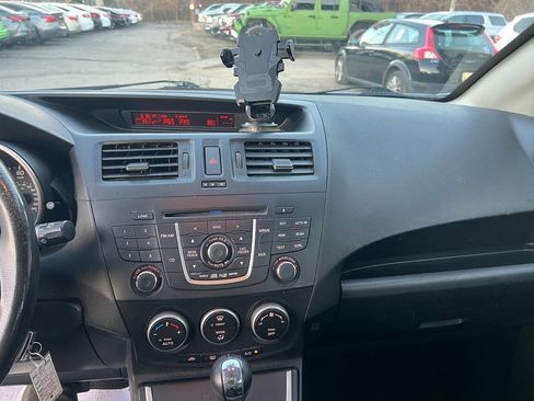 Used 2012 MAZDA MAZDA5 Grand Touring FWD image 22