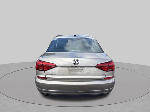 Used 2016 Volkswagen Passat 1.8T SE w/ Lighting Package (P06) FWD image 9