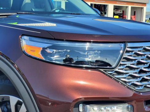 Used 2020 Ford Explorer Platinum w/ Premium Technology Package AWD/4WD image 6