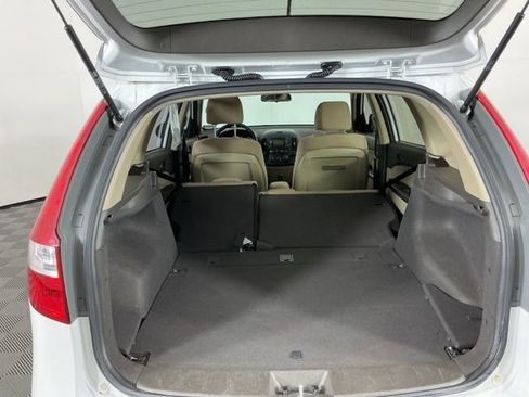 Used 2011 Hyundai Elantra GLS FWD image 24