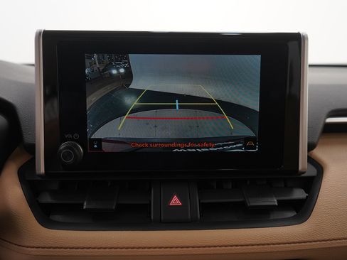 Used 2025 Toyota RAV4 XLE image 23