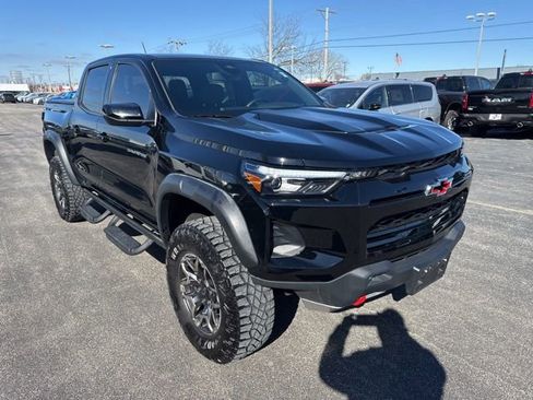 Used 2023 Chevrolet Colorado ZR2 w/ ZR2 Convenience Package III image 12