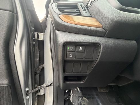 Used 2019 Honda CR-V EX image 16