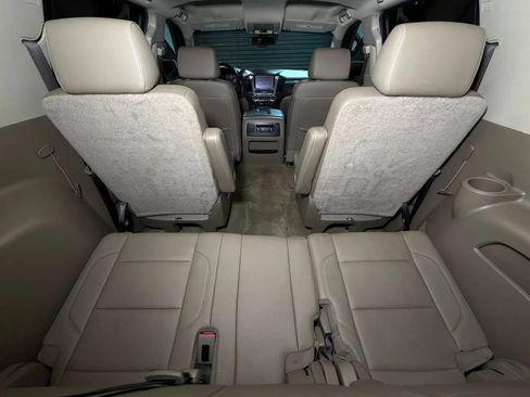 Used 2018 Chevrolet Suburban LT w/ Max Trailering Package AWD/4WD image 19