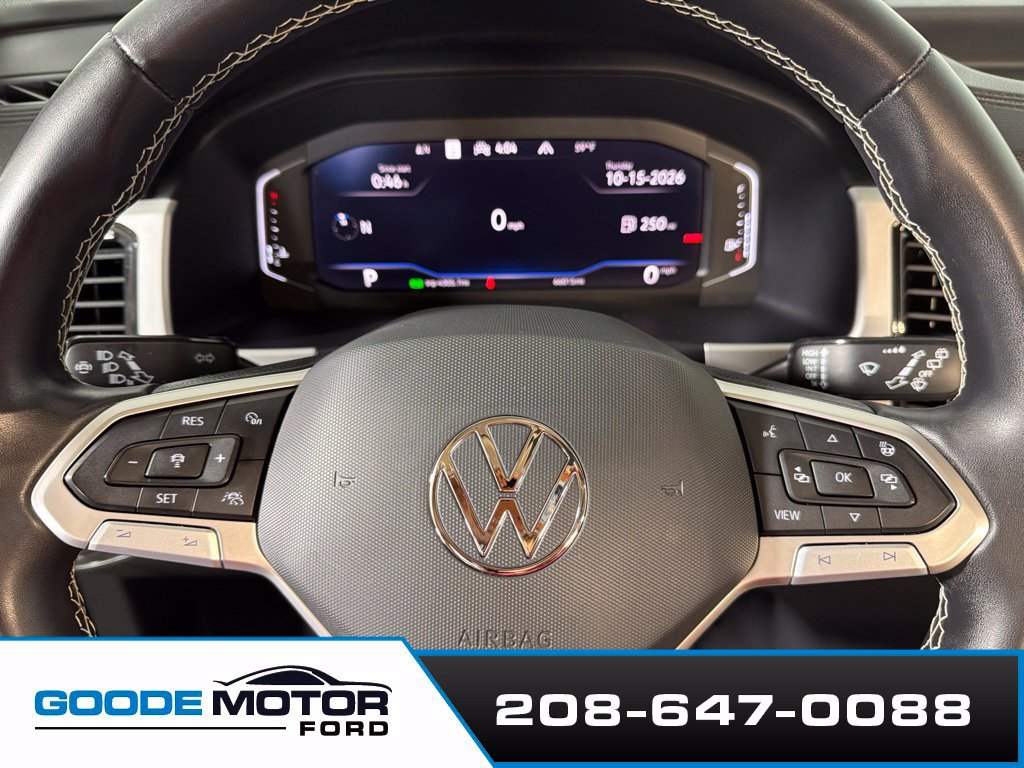 Used 2023 Volkswagen Atlas SEL AWD/4WD image 16