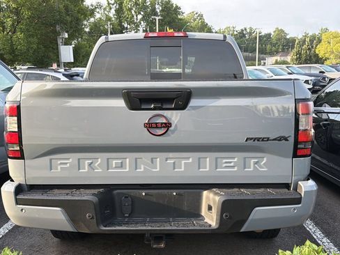 Used 2024 Nissan Frontier 4x4 Crew Cab image 5