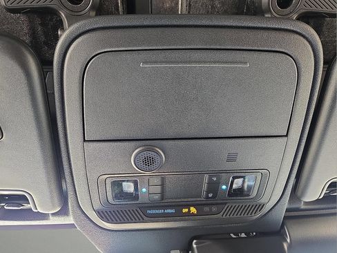 Used 2025 Ford Bronco Outer Banks w/ Sasquatch Package AWD/4WD image 21