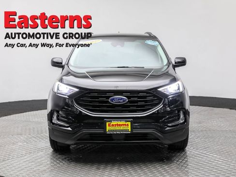 Used 2022 Ford Edge SEL w/ Sport Appearance Package image 2