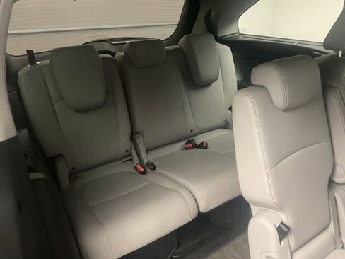 Certified 2024 Honda Odyssey Touring image 31