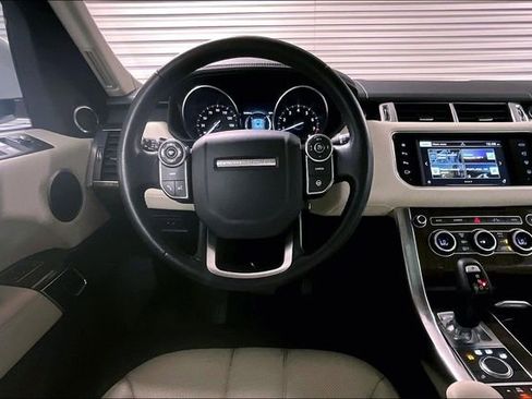 Used 2016 Land Rover Range Rover Sport HSE AWD/4WD image 4
