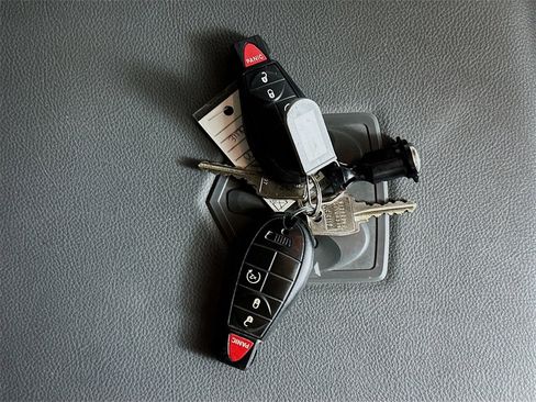 Used 2018 RAM 1500 Big Horn image 34