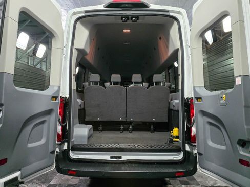 Used 2018 Ford Transit 350 XLT image 12