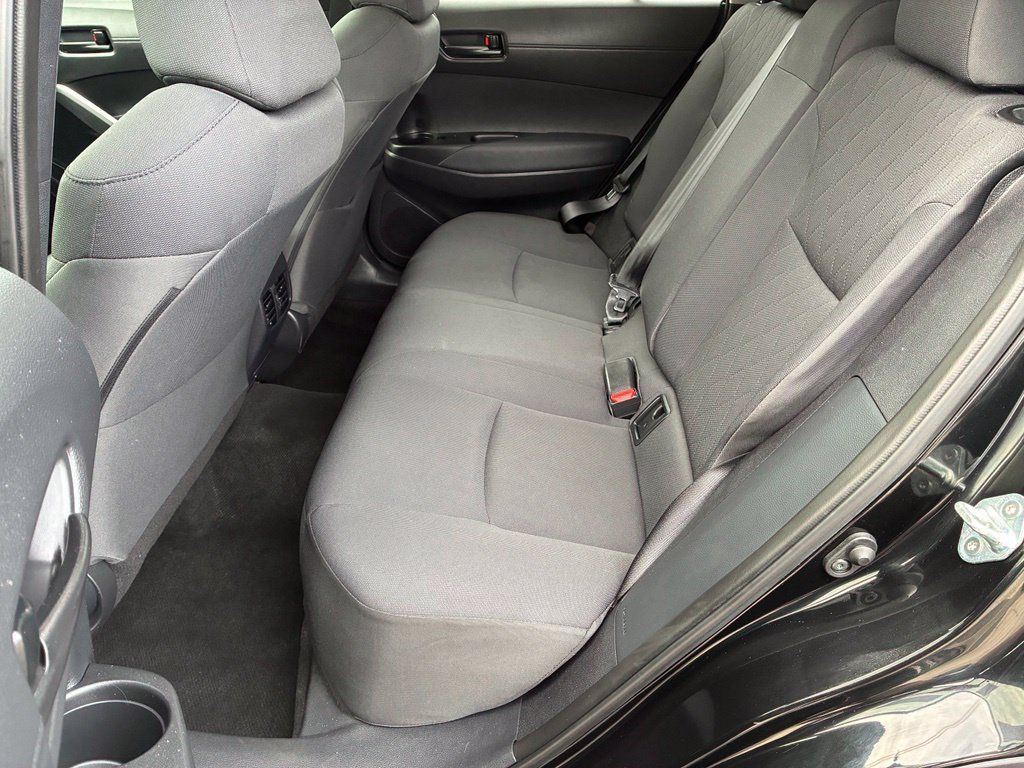 Used 2022 Toyota Corolla Cross LE w/ Moonroof Package AWD/4WD image 28
