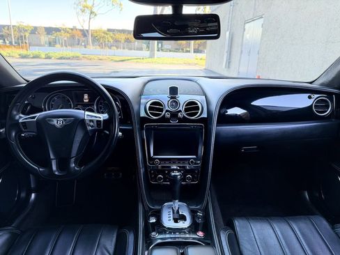 Used 2014 Bentley Flying Spur W12 image 36