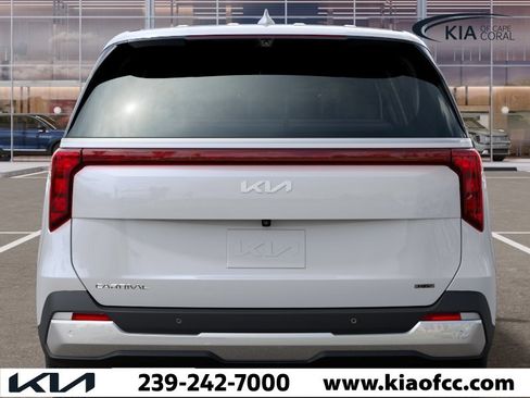 New 2026 Kia Carnival EX FWD image 13