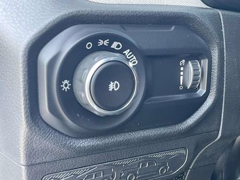 Used 2024 Jeep Wrangler Unlimited Sport AWD/4WD image 15