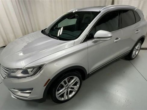 Used 2017 Lincoln MKC Reserve w/ Lincoln MKC Climate Package image 4