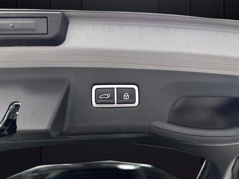 Used 2023 Kia Sorento X-Line EX image 16