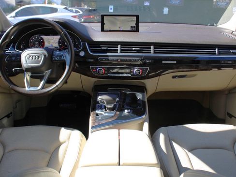 Used 2017 Audi Q7 3.0T Premium Plus image 10