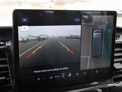 Used 2023 Ford Transit 350 XLT image 30