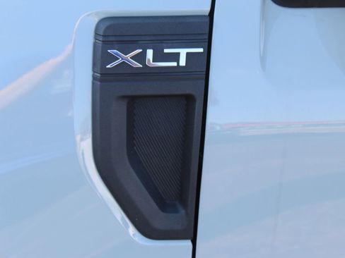 Used 2024 Ford Maverick XLT w/ XLT Luxury Package image 3