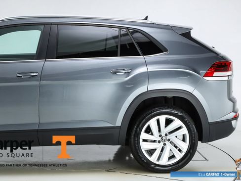Used 2023 Volkswagen Atlas Cross Sport SE w/ Panoramic Sunroof Package FWD image 43