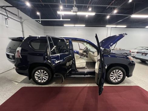 Used 2018 Lexus GX 460 Premium w/ Premium Package image 63