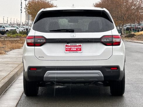 New 2025 Honda Pilot EX-L image 5