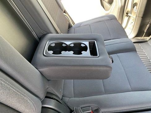 Used 2024 Chevrolet Tahoe 4WD image 38