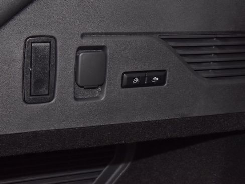 New 2026 Lincoln Nautilus Premier image 45