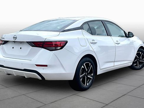 Used 2025 Nissan Sentra SV FWD image 12