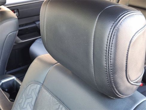 Used 2022 Toyota Tundra Limited image 11