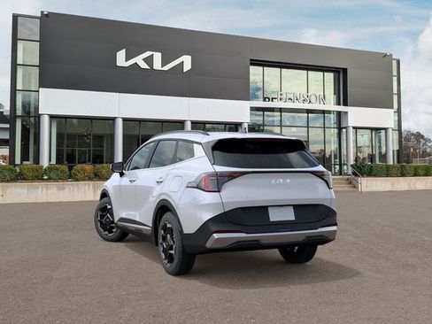 New 2026 Kia Sportage EX FWD image 5