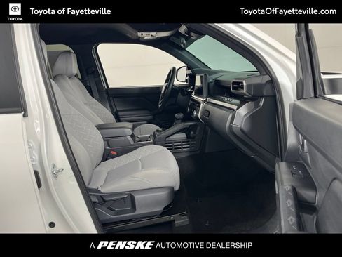 Certified 2026 Toyota Tacoma SR5 AWD/4WD image 10
