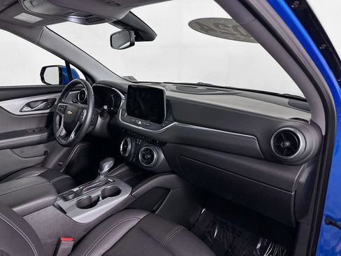 Used 2024 Chevrolet Blazer LT FWD image 36