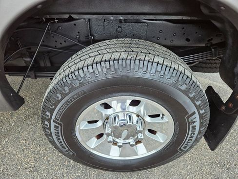 Used 2008 Ford F250 Lariat image 12