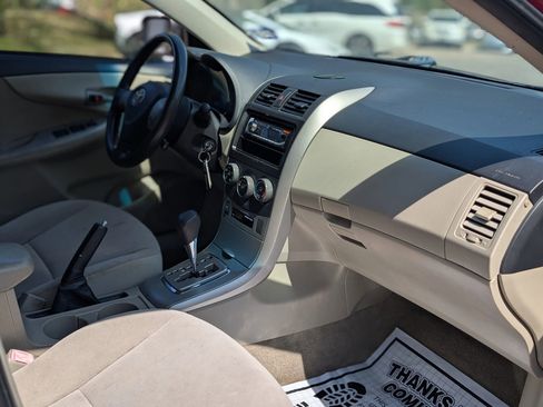 Used 2011 Toyota Corolla LE image 22