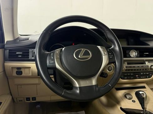 Used 2013 Lexus ES 350 FWD image 22