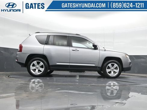 Used 2016 Jeep Compass Sport w/ Power Value Group image 31