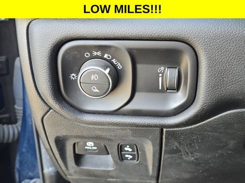 Used 2020 RAM 1500 Big Horn AWD/4WD image 12