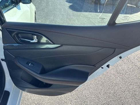 Used 2019 Nissan Maxima SR w/ Premium Package image 14