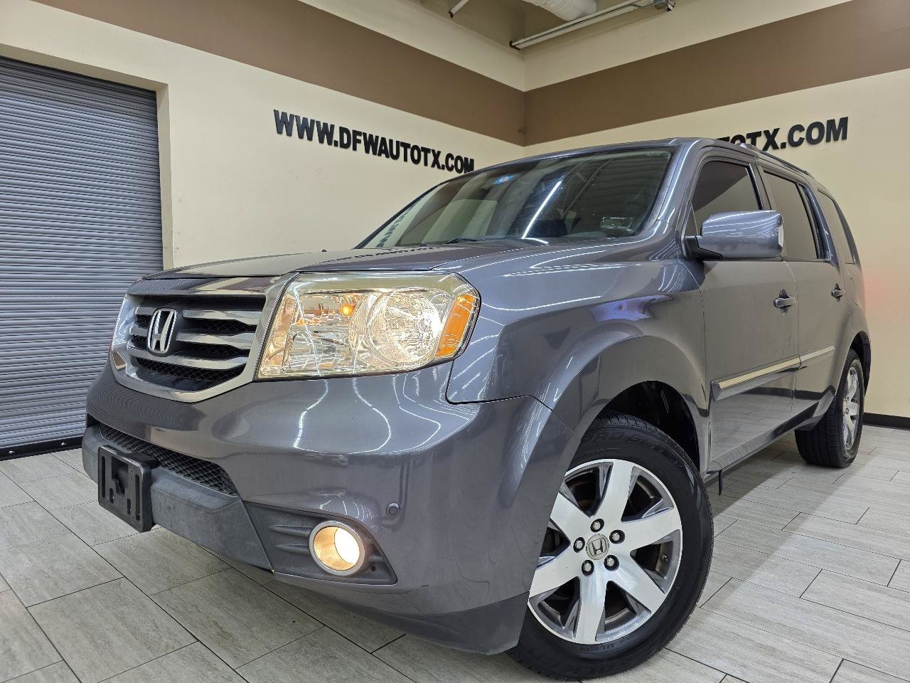 Used 2015 Honda Pilot Touring image 1