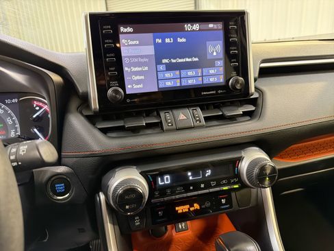 Used 2019 Toyota RAV4 Adventure w/ Cold Weather Package image 17