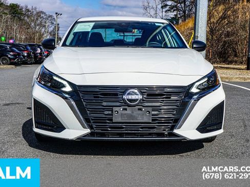 Used 2025 Nissan Altima 2.5 SV image 10